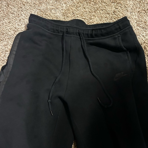 Nike tech Black men’s pants - Picture 4 of 5